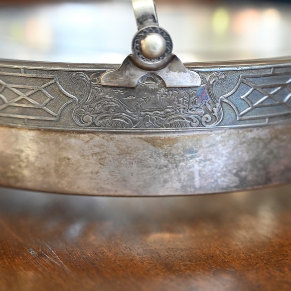 Benedict Period Plate Chinese Chippendale Divided Snack Dish | E.P.N.S. B.M.M. - Picture 8 of 10